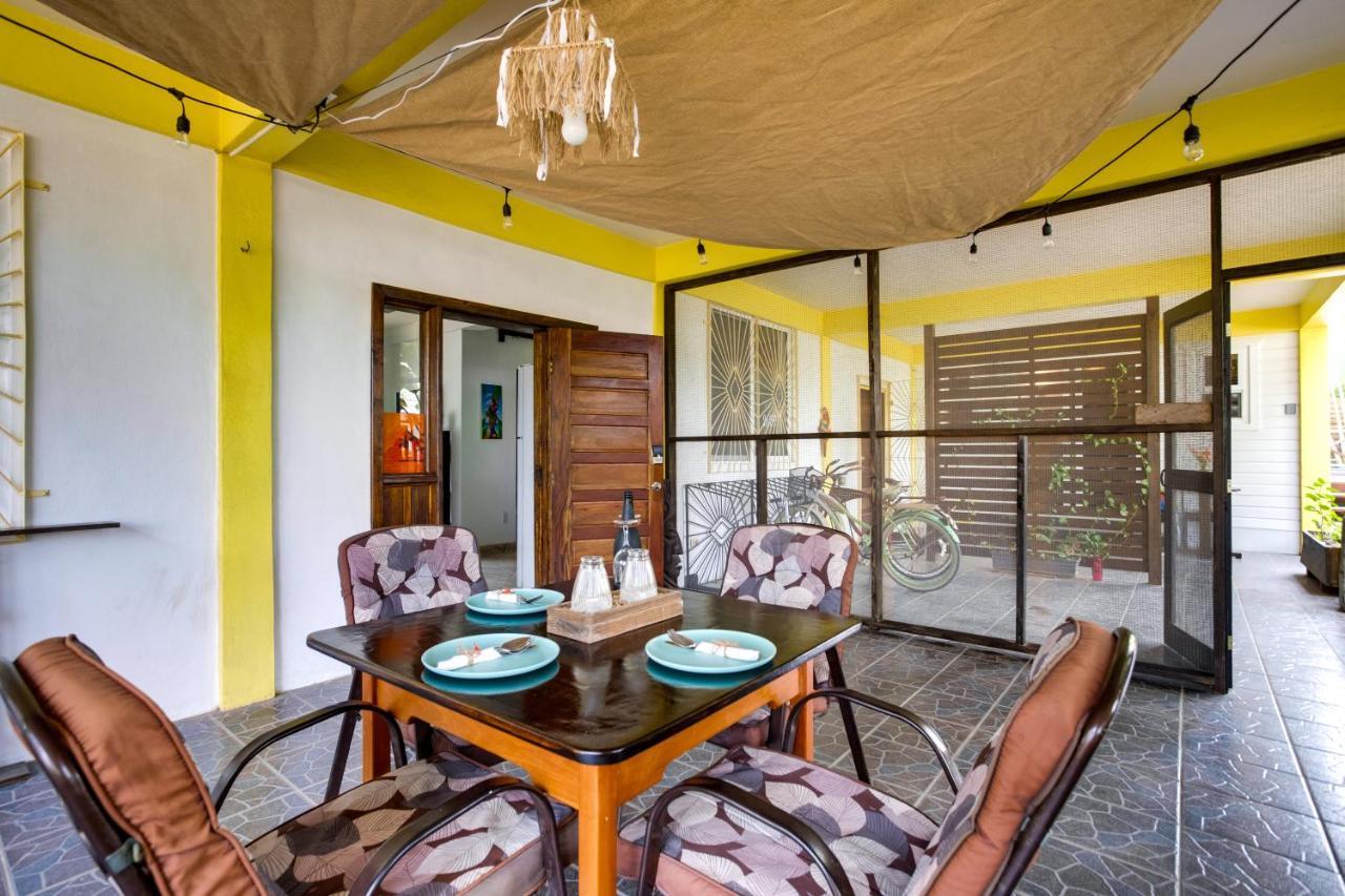 Driftwood Gardens Guesthouse Placencia Eksteriør bilde