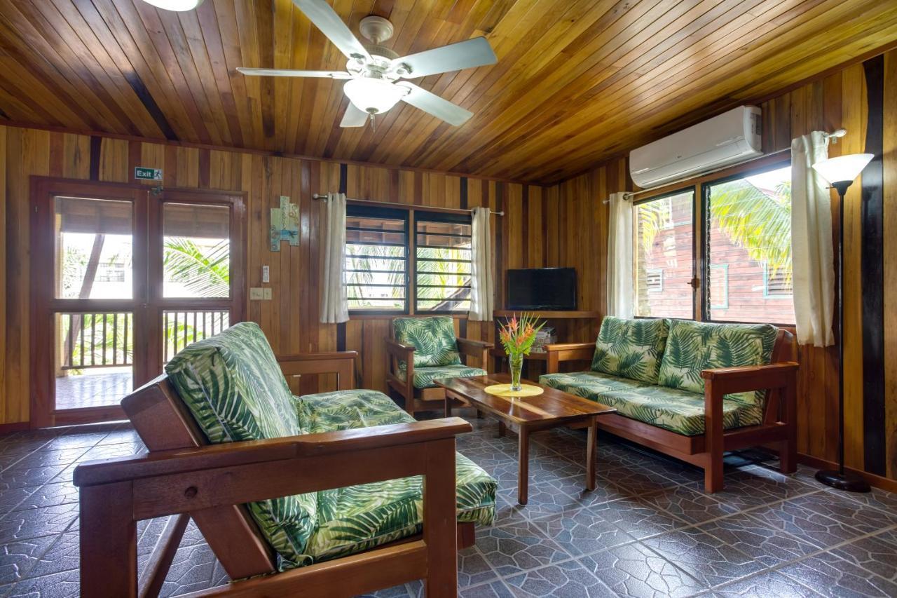 Driftwood Gardens Guesthouse Placencia Eksteriør bilde